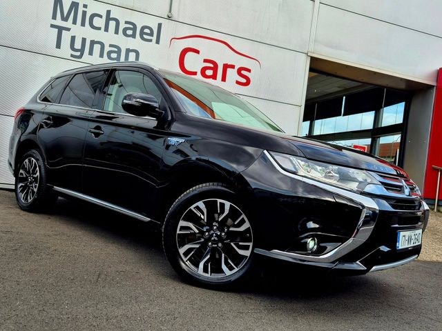 Image for 2017 Mitsubishi Outlander GX-5H 2.0 Petrol Plug-In Hybrid Automatic (200bhp) 18” Alloys, Cream Leather Seats, Heated Seats, Heated Steering Wheel, Camera