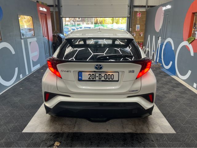 Image for 2020 Toyota C-HR 2020 TOYOTA C-HR 1.8L HYBRID / 71K KMS / ADAPTIVE CRUISE CONTROL, REVERSE CAMERA & MORE