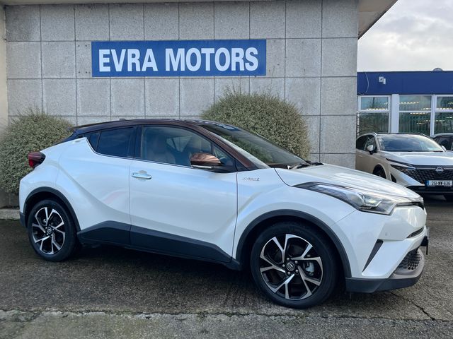 Image for 2019 Toyota C-HR SOL HYBRID AUTOMATIC 1.8 PETROL //HIGH SPEC//HALF LEATHER HEATED SEATS//KEYLESS ENTRY//ADAPTIVE CRUISE CONTROL//