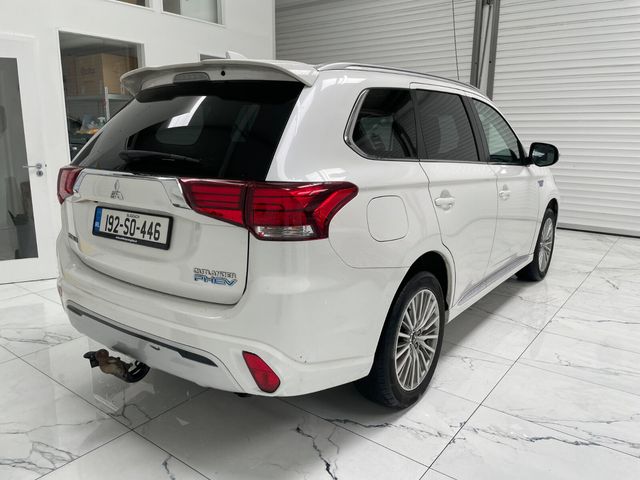 Image for 2019 Mitsubishi Outlander 2.4L Plug-in EV S-Edition 5 seat