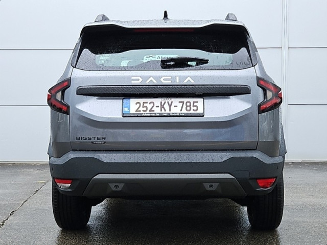 Image for 2025 Dacia Bigster 1.8 L HEV 155 PS Expression