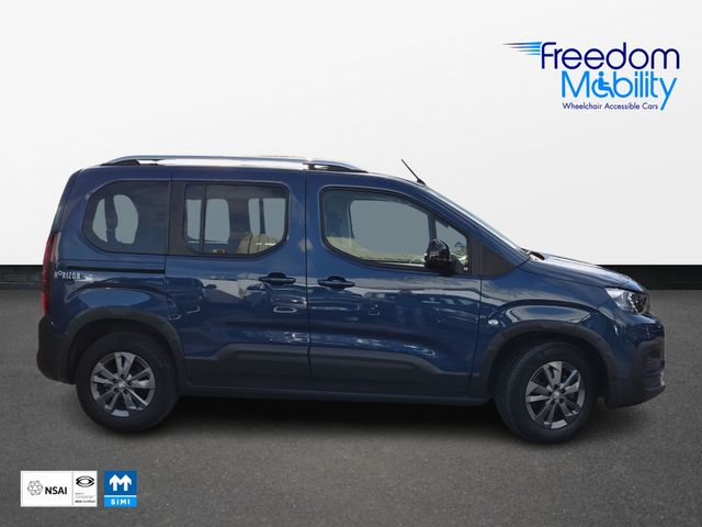 Image for 2022 Peugeot Rifter Wheelchair Access Lowered Floor