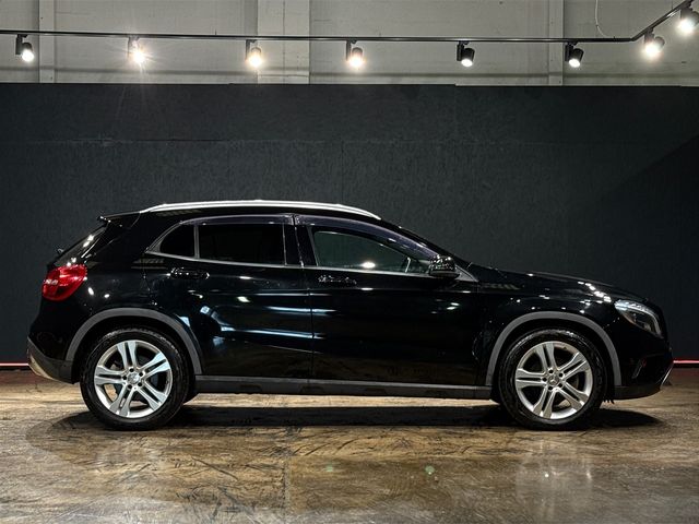 Image for 2015 Mercedes-Benz GLA Class GLA 180 - AUTOMATIC 1.6L TURBO - CRUISE CONTROL - REVERSE CAMERA