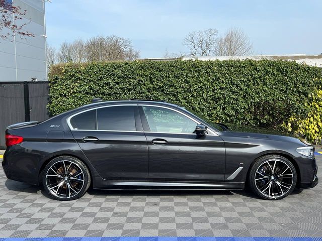 Image for 2017 BMW 5 Series 530e M-SPORT COMPETITION 2.0 PLUG-IN HYBRID AUTO // TILT & SLIDE OPENING SUNROOF // HEATED M-SPORT SEATS // HEADS-UP DISPLAY