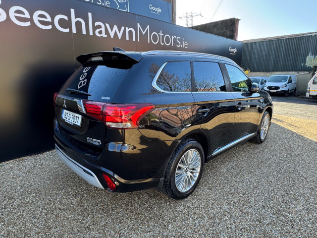 Image for 2019 Mitsubishi Outlander 2.4 PHEV 4WD INTENSE 5DR // VERY LOW MILEAGE // EXCELLENT CONDITION // DOCUMENTED SERVICE HISTORY // PRIVACY GLASS, REVERSE CAMERA AND CRUISE CONTROL // 