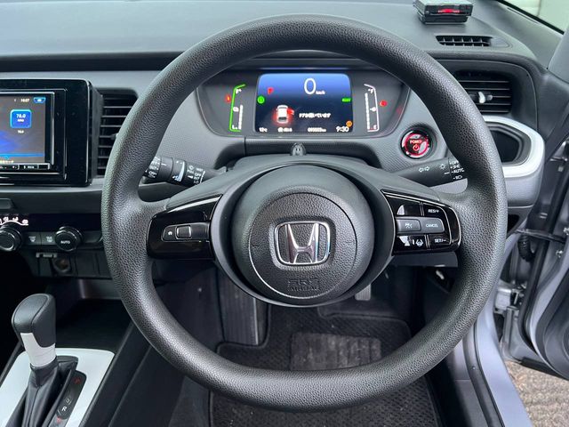 Image for 2023 Honda Fit 1.5 HYBRID // REVERSE CAMERA // BLUETOOTH MUSIC // DIGITAL CLIMATE CONTROL