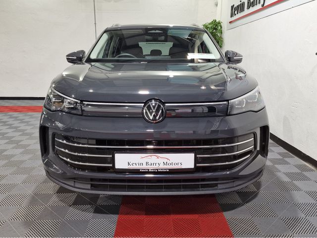 Image for 2024 Volkswagen Tiguan 1.5 PHEV ELEGANCE (19.7KWH BATTERY) 204BHP AUTOMATIC **ONE OWNER / APPLE CARPLAY / BLIND SPOT ASSIST / ELECTRIC BOOTLID / HEATED & MASSAGE SEATS / SAT NAV / REVERSE CAMERA / WIRELESS PHONE CHARGING**