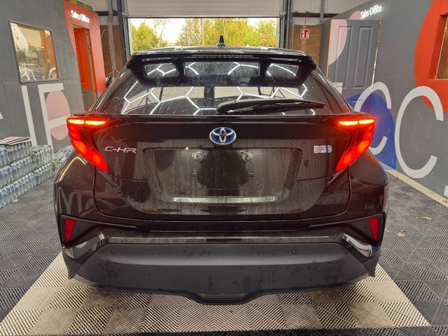 Image for 2023 Toyota C-HR 2023 TOYOTA C-HR G MODE NERO SAFETY PLUS III AUTOMATIC / CRUISE CONTROL / PARKING CAMERA / AMBIENT LIGHTS / APPLE CARPLAY