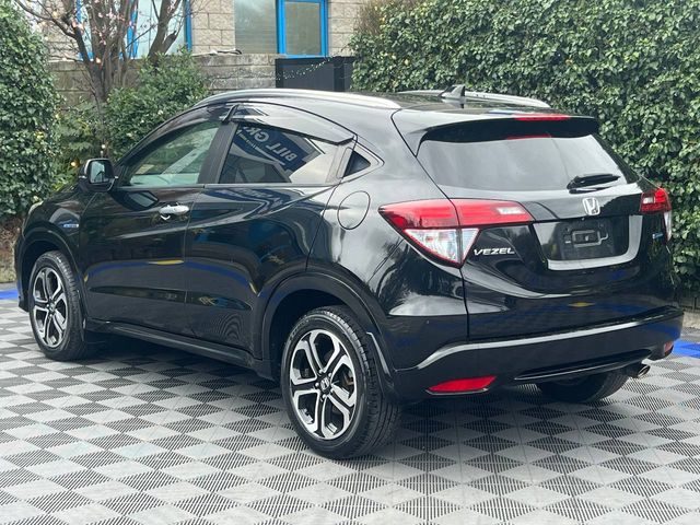 Image for 2016 Honda Vezel 1.5 HYBRID // HALF LEATHER HEATED SEATS // DIAMOND CUT ALLOYS // CRUISE CONTROL