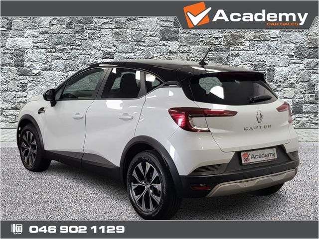 Image for 2022 Renault Captur Limited TCE 5DR**JUST LANDED**
