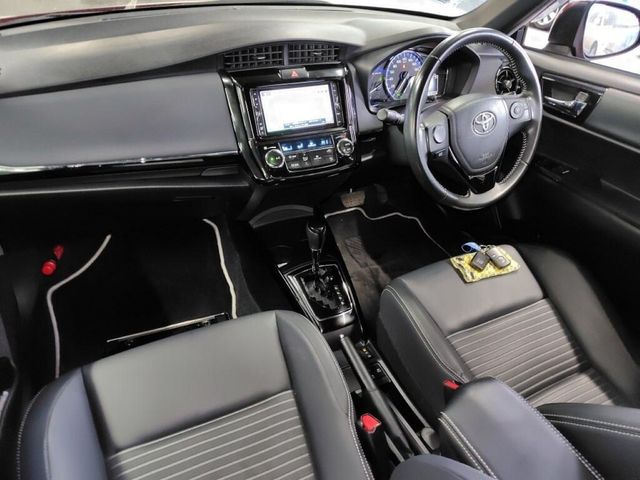 Image for 2018 Toyota Corolla 1.5 HYBRID AUTOMATIC - BLACK LEATHER - FACTORY ALLOY WHEELS - HEATED SEATS - REAR CAMERA