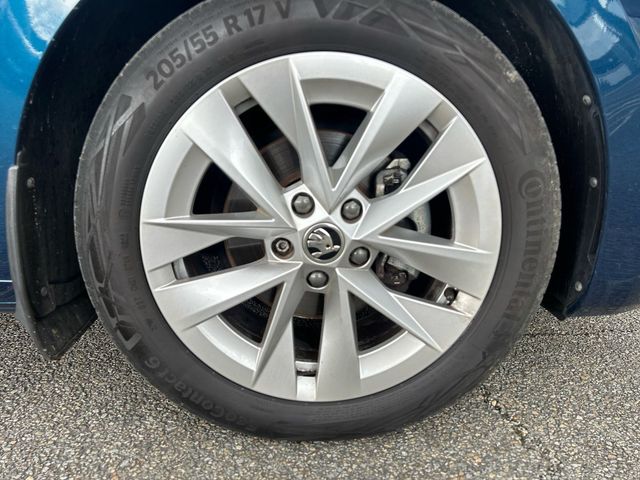 Image for 2023 Skoda Octavia OCTAVIA AMB 1.0TSI 110HP-EASTER SALE NOW LIVE