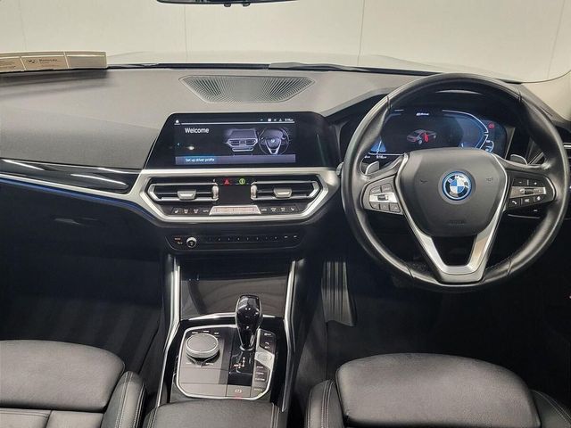 Image for 2022 BMW 3 Series 330e Sport Pro Saloon