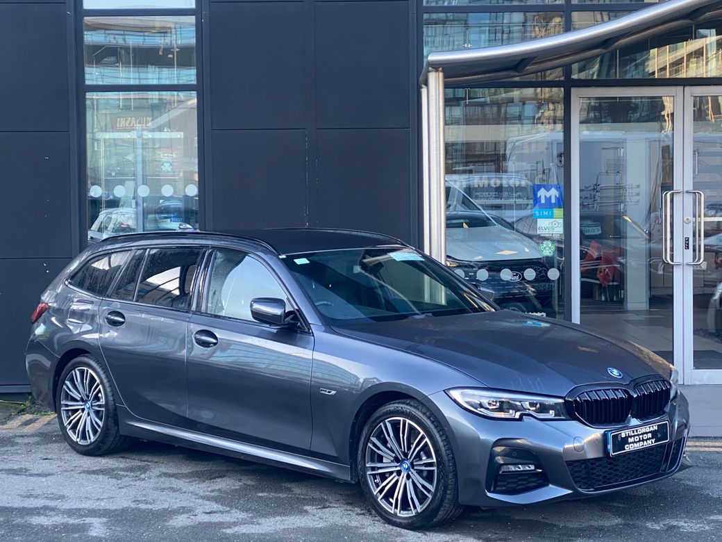Image for 2022 BMW 3 Series Estate 330e M-Sport Auto (PHEV)
