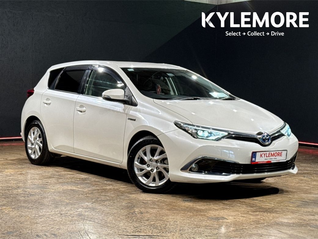 Image for 2017 Toyota Auris HYBRID 1.8L AUTOMATIC - FACTORY ALLOYS - BLACK HALF LEATHER - CRUISE CONTROL