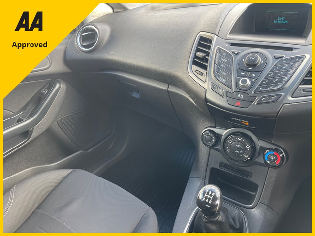 Image for 2015 Ford Fiesta 1.25cc ZETEC low mileage FREE DELIVERY