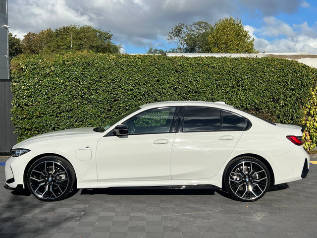 Image for 2025 BMW 3 Series 330e M-SPORT COMPETITION 2.0 HYBRID ** NEW SHAPE // LOW MILEAGE ** // NEW 20" ALLOYS // HEADS-UP DISPLAY // VIRTUAL COCKPIT