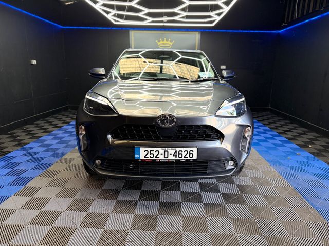Image for 2025 Toyota Yaris Cross 1.5 Hybrid Luna