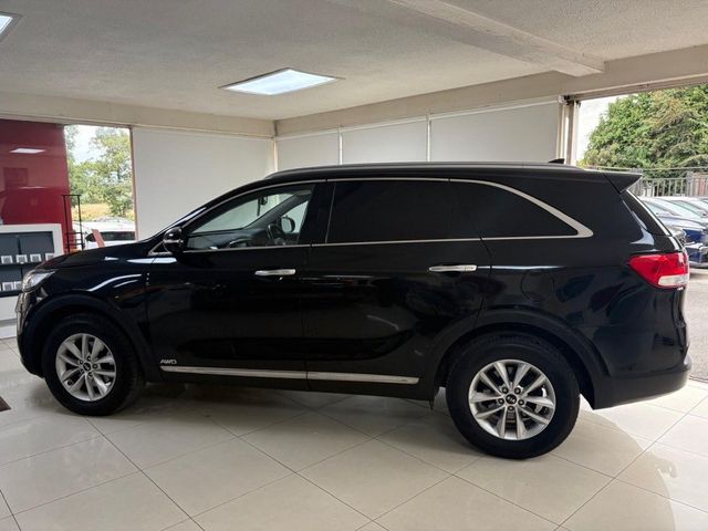 Image for 2017 Kia Sorento Sorento Ex Commercial