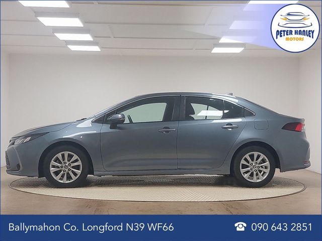 Image for 2024 Toyota Corolla 1.8 Hybrid Luna Saloon