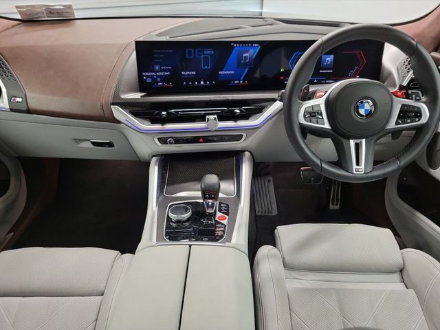 Image for 2025 BMW XM 50e