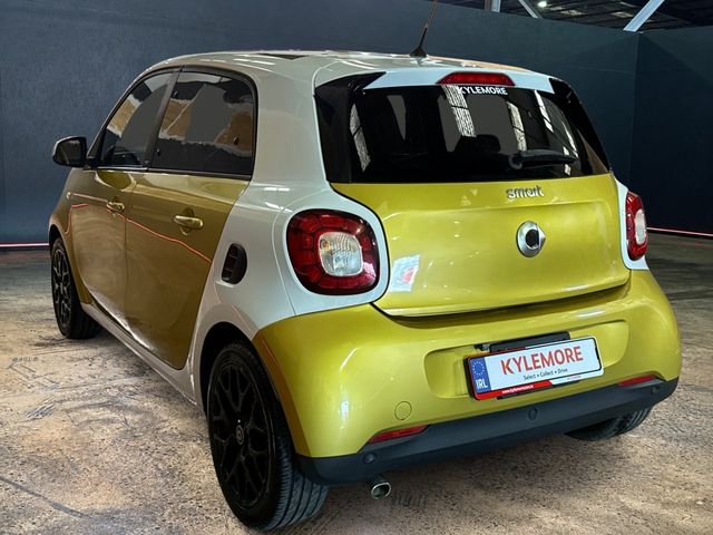 Image for 2017 Smart Forfour 0.9 AUTOMATIC - BLACK LEATHER - FACTORY ALLOYS - HEATED SEATS - GLASS ROOF