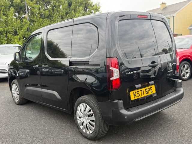 Image for 2022 Peugeot Partner BLUEHDI PROFESSIONAL PREMIUM L1