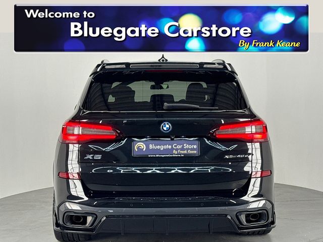 Image for 2022 BMW X5 XDRIVE45E M SPORT AUTO**M PERFORMANCE KIT** NEW 22"ALLOYS**BLACK LEATHER INTERIOR**FRONT HEATED ELECTRIC SEATS**REVERSE CAMERA**PARKING SENSORS**ELECTRIC TAILGATE**APPLECARPLAY**SATNAV**