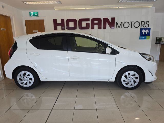 Image for 2020 Toyota Aqua Hybrid Luxury Automatic * Great Spec * 