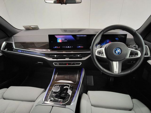 Image for 2026 BMW X5 xDrive50e M Sport