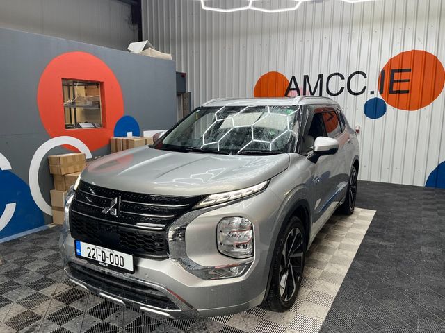 Image for 2022 Mitsubishi Outlander 2022 MITSUBISHI OUTLANDER PHEV P 2.4 AUTOMATIC / CRUISE CONTROL / 360 CAMERA / ELECTRIC MEMORY & HEATED SEATS / PADDLE SHIFTERS / 7 SEATS OPTION / HEATED STEERING WHEEL AND MORE