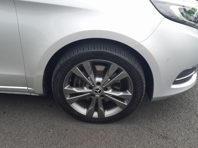 Image for 2019 Mercedes-Benz V Class 250 D AVANTGARDE Ex Long Wheelbase--Low KMS