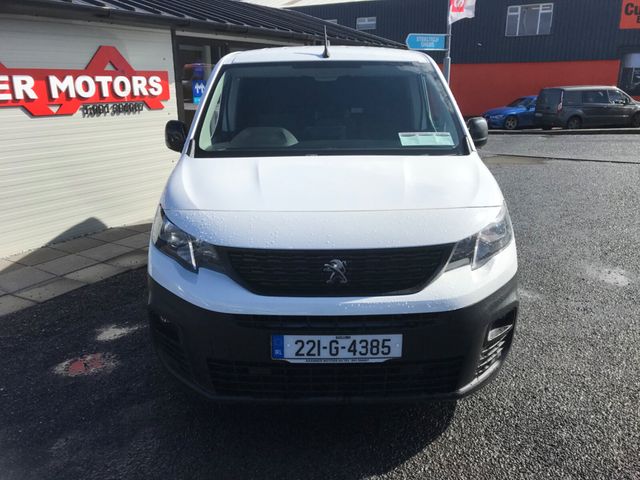 Image for 2022 Peugeot Partner 
