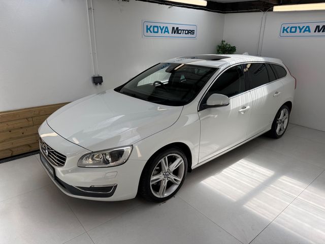 Image for 2018 Volvo V60 2.0 D4 SE LUXURY PLUS 190 BHP DIESEL AUTOMATIC // *PAN ROOF* // FULL HEATED LEATHER // REVERSING CAMERA // CRUISE CONTROL // LANE ASSIST // COLLISION WARNING SYSTEM // UPGRADED SPORT ALLOYS