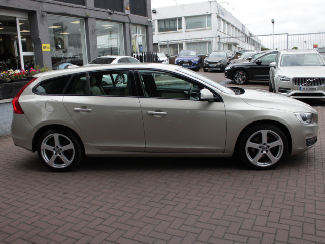 Image for 2017 Volvo V60 D4 2.0 5DR ESTATE AUTOMATIC // WITH ONLY 106, 000 KM'S // STUNNING CAR // BUY WITH CONFIDENCE AA AND SIMI APPROVED DEALER 2026 // FINANCE ARRANGED // ALL TRADE INS WELCOME //