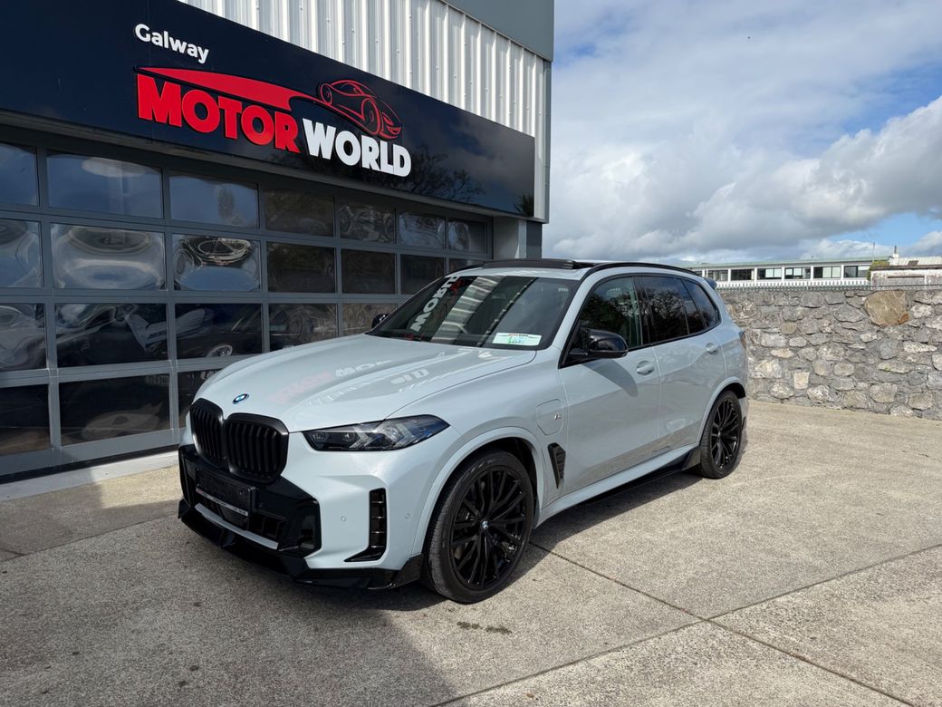 Image for 2026 BMW X5 X DRIVE 50E M SPORT PRO & TECH 