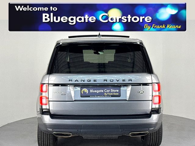 Image for 2021 Land Rover Range Rover PHEV VOGUE*PANORAMIC ROOF*NEW 22"ALLOYS*BLACK LEATHER INTERIOR*ELECTRIC HEATED FRONT SEATS*REAR ELECTRIC SEATS*REAR TV SCREEN*REVERSE CAMERA*MERIDAN SOUND SYSTEM*APPLECARPLAY*ELECTRIC TAILGATE*NEW NCT