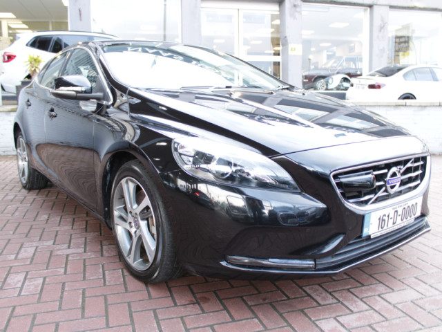 Image for 2016 Volvo V40 2.0D4 DYNAMIQUE EDITION 5DR HATCHBACK AUTOMATIC // 1 OWNER CAR WITH ONLY 56, 000 KMS IN AS NEW CONDITION // BUY WITH CONFIDENCE AA AND SIMI APPROVED DEALER 2026 // FINANCE ARRANGED // TRADE INS WELCOM