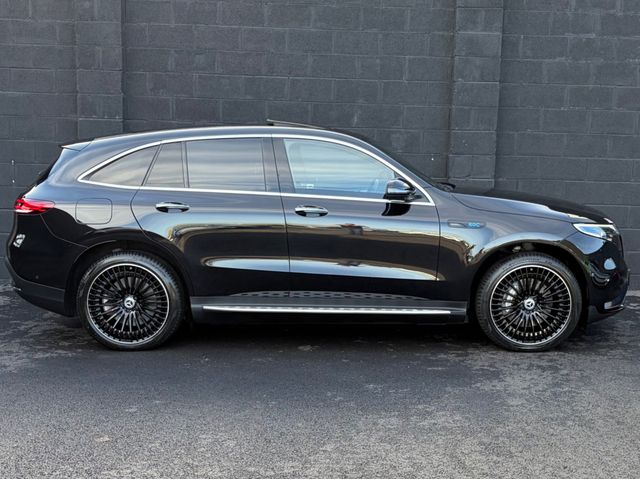 Image for 2022 Mercedes-Benz EQC 400 AMG Line 4matic Premium Plus