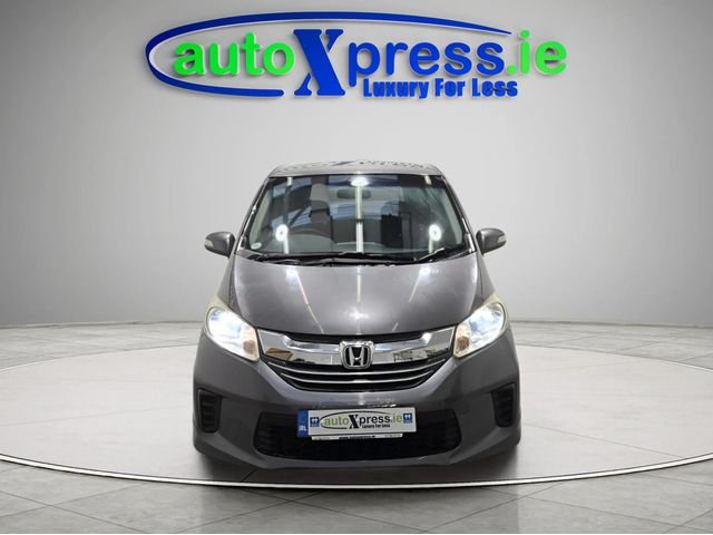 Image for 2016 Honda Freed 7 SEATER 1.5 G Auto, Reversing camera