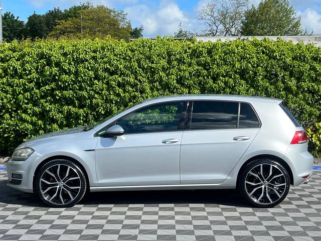 Image for 2014 Volkswagen Golf R-LINE PACK 1.2 TSI AUTO // FULL SERVICE HISTORY // NEW 19" ALLOYS // ADAPTIVE CRUISE CONTROL