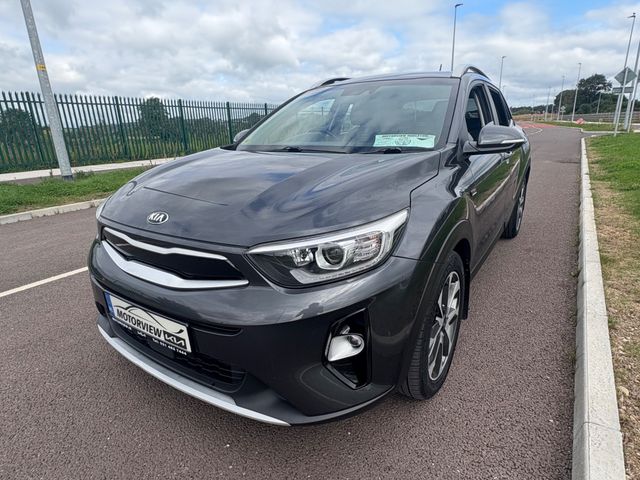Image for 2018 Kia Stonic 1.6D PREMIUM SPEC 5DR, Air Conditioning, Bluetooth, Alloy Wheels, Rear Parking Sensors, 