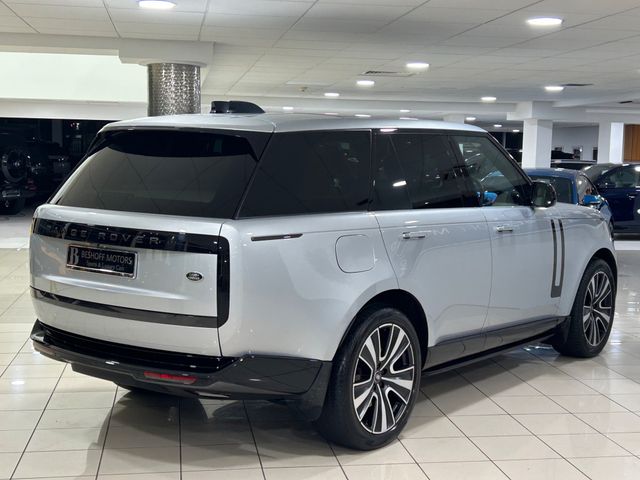 Image for 2023 Land Rover Range Rover P440e SE=HUGE SPEC//1 OWNER//AS NEW=FULL LAND ROVER SERVICE HISTORY=TAILORED FINANCE PACKAGES AVAILABLE=TRADE IN'S WELCOME