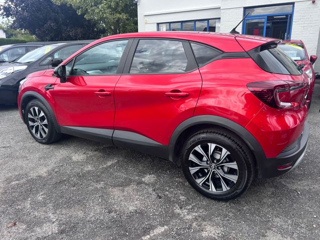 Image for 2023 Renault Captur 2023 RENAULT CAPTUR 1.3 PETROL AUTO EVOLUTION