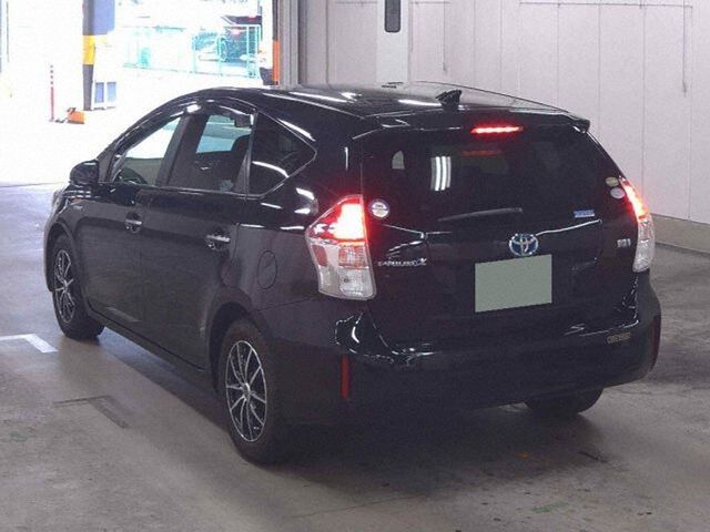 Image for 2017 Toyota Prius Alpha TOYOTA PRIUS ALPHA 7 SEATER AUTOMATIC