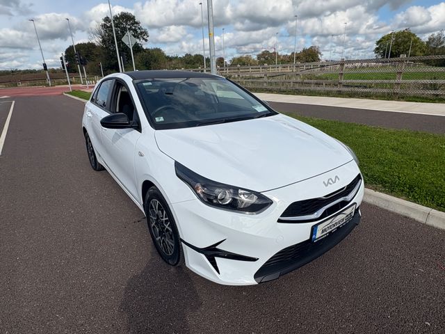 Image for 2025 Kia Ceed 1.6 Diesel **LIMIT EDITION** Only 10, 000 Kms **Showroom Condition, Reversing Camera, Parking Sensors, Bluetooth, Multifunctional Steering Wheel **2 years AA** membership