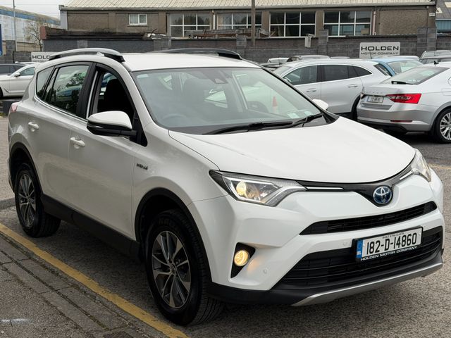 Image for 2018 Toyota Rav4 Hybrid Luna Sport. Rear Camera.2 Keys