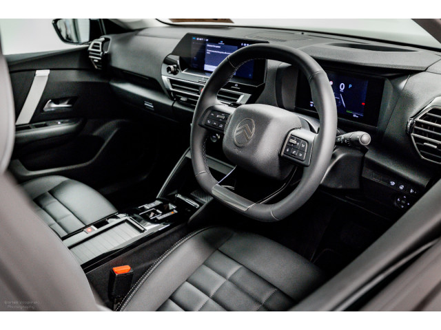 Image for 2025 Citroen C4 MAX Hybrid 145HP