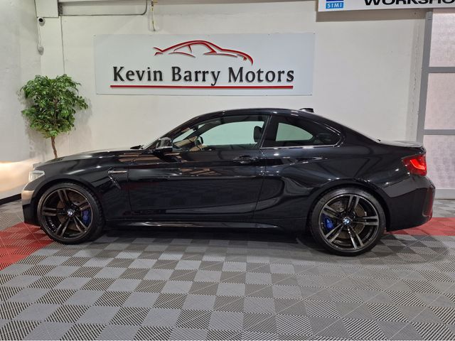 Image for 2017 BMW M2 3.0T 365BHP DCT AUTOMATIC **ORIGINAL IRISH CAR / VERY LOW MILEAGE / APPLE CARPLAY / CRUISE CONTROL / ELECTRIC & MEMORY SEATS / FULL BLACK LEATHER / HEATED FRONT SEATS / SAT NAV / FULL SERVICE RECORD**