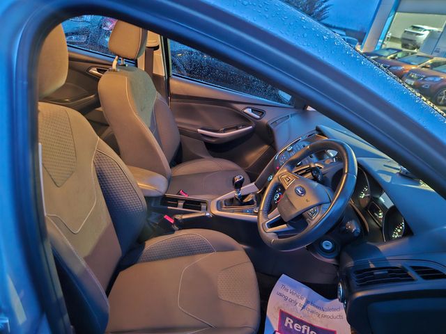 Image for 2016 Ford Focus Zetec 5DR 1.5TD 95PS 6SPD 4DR
